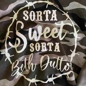 Women’s oversized sweatshirt